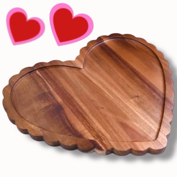Heart-Shaped Acacia Wood Serving Tray | Scalloped Edge Charcuterie Board | NWT - Picture 2 of 3